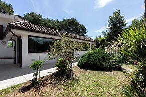 Villa Carmen With Garden And Pool