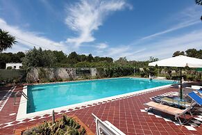Villa Carmen With Garden And Pool