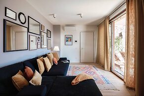 Menaggio Suites