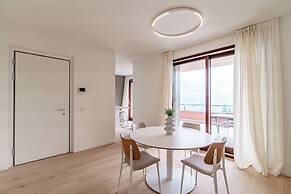 Menaggio Suites