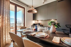 Menaggio Suites