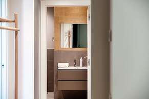 Menaggio Suites