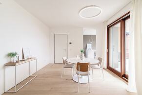 Menaggio Suites