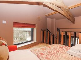 3 Caddaford Barns