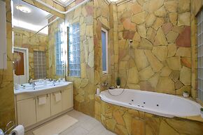 Ultra central apartment at Synagogue