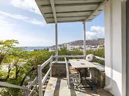 Baybees Sea View Residence