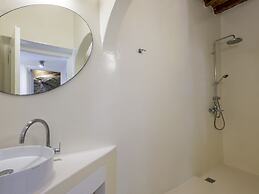 Baybees Sea View Residence
