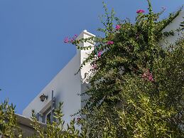 Baybees Sea View Residence