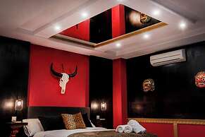 Molucano Themed Rooms