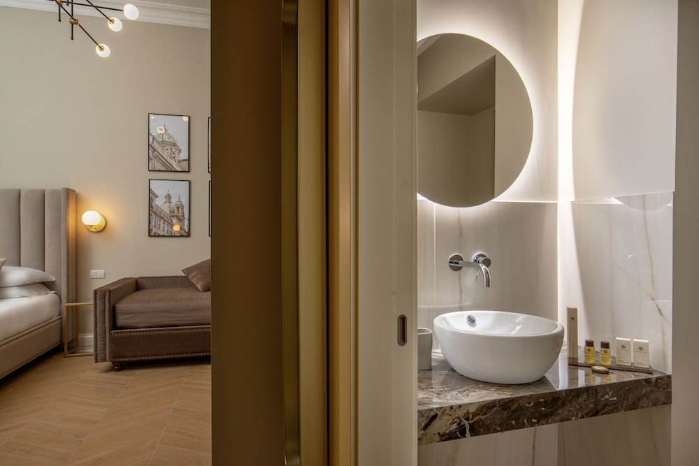 Porta Castello Suites