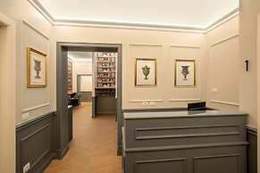 Porta Castello Suites