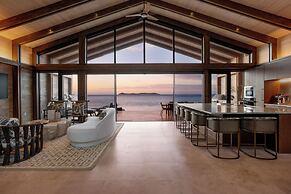 Oil Nut Bay