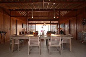 Lobster Bay Resort
