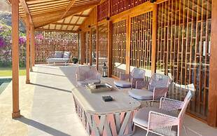 Lobster Bay Resort