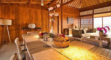 Lobster Bay Resort