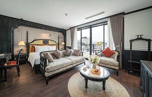 Luxe Paradise Premium Hotel