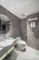 Luxe Paradise Premium Hotel