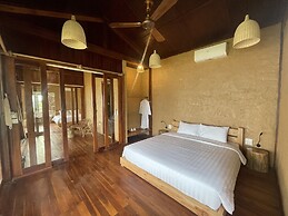 Mơ Village