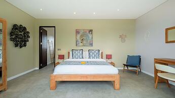 Villa Nikaia by Villa Finder