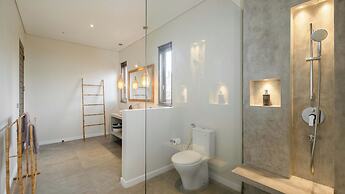 Villa Nikaia by Villa Finder