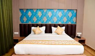 Hotel Olive Crown