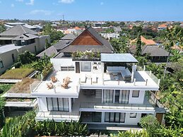 Sunset Rooftop Villa by Betterplace