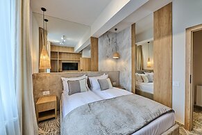 Serenity Hotel