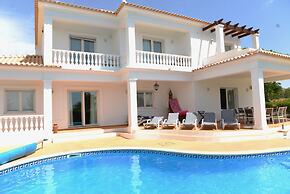 Beautiful 5 En-suite bed Villa With Private Pool