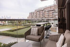 Palm Perfection 3BR with Private Beach