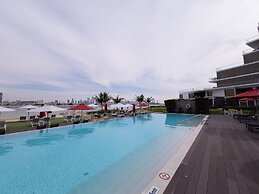 Palm Perfection 3BR with Private Beach