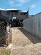 Grand Central Hotel Proserpine