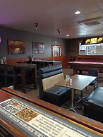 Grand Central Hotel Proserpine