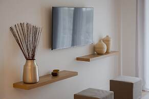 Athenian Hillside Residence