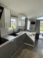 Modern Homely Chalet in Tuxford