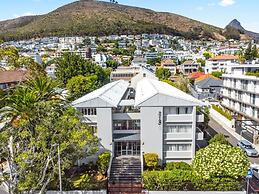 Fairmile Urban Oasis