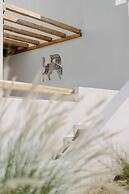 Pnoes Skyros