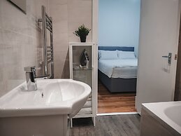 SH Apartments - Dixon Street