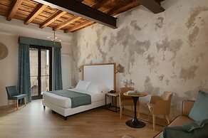 Ca' Uberti Palace Hotel , Mantegna Hotels