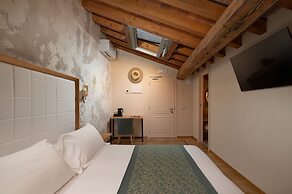 Ca' Uberti Palace Hotel , Mantegna Hotels