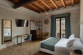 Ca' Uberti Palace Hotel , Mantegna Hotels