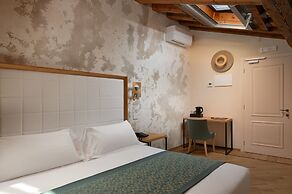 Ca' Uberti Palace Hotel , Mantegna Hotels