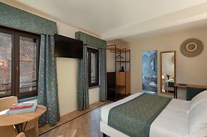 Ca' Uberti Palace Hotel , Mantegna Hotels