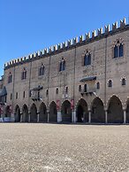 Ca' Uberti Palace Hotel , Mantegna Hotels