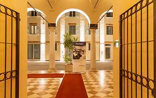 Ca' Uberti Home Boutique , Mantegna Hotels