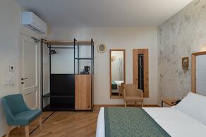 Ca' Uberti Home Boutique , Mantegna Hotels