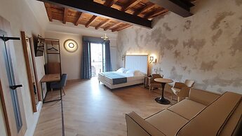 Ca' Uberti Home Boutique , Mantegna Hotels