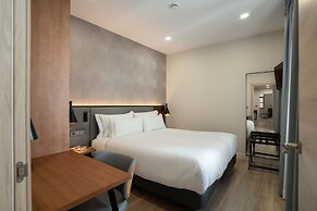 Prisma Suites