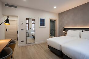 Prisma Suites