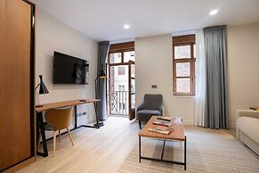 Prisma Suites