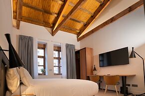 Prisma Suites